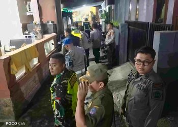 Kapolsek Wenang AKP Verry Liwutang Pimpin Patroli Malam Bersama TNI, Polri, dan Satpol PP Demi Keamanan Kota Manado