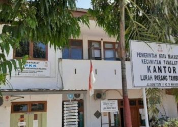 Awak media kecewa pelayanan kantor lurah parangtambung