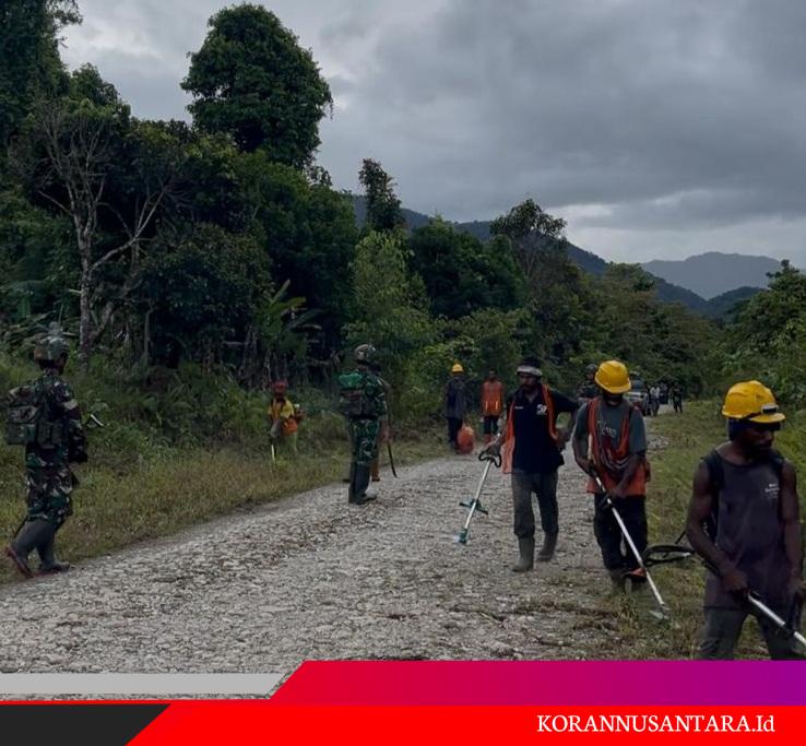 Belasungkawa Satgas Yonif 521/DY Kunjungi ke Rumah Duka di Distrik Apalapsili