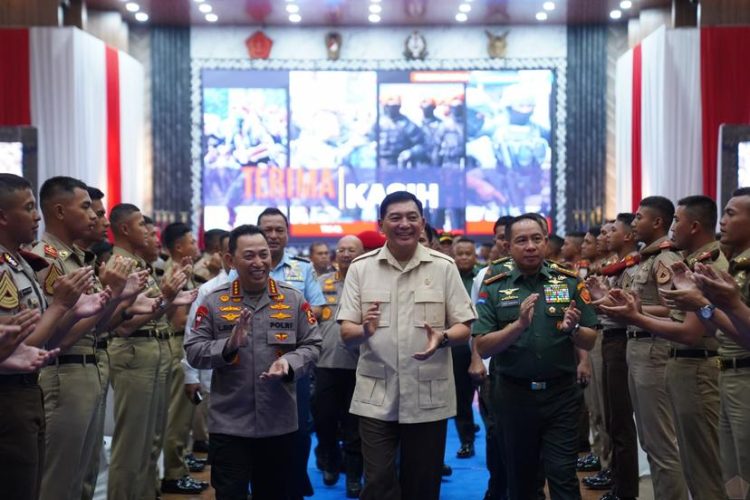 Dihadapan 2.000 Capaja TNI-Polri Menhan Sjafrie Tekankan Sikap Patriotisme dan Integritas