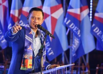 Memanas! Jawab Tudingan Partai Biru di Balik Kisruh Ijazah Palsu Jokowi, AHY: Fitnah, Fitnah Itu