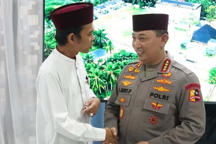 UAS Senang Dikunjungi Kapolri: Ponpes Nurul Azhar Bertabur Bintang