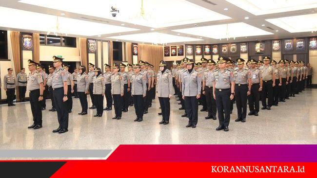 Kapolri Naikkan Pangkat 3 Irjen Auditor-Dosen dan 87 Pamen