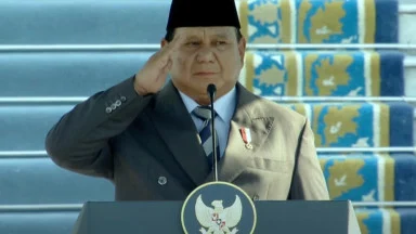Presiden Prabowo Resmi Lantik 2.000 Perwira TNI-Polri 2025