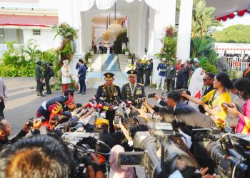 Kapolri dan Panglima TNI Apresiasi Antusiasme Warga dalam Upacara HUT RI ke-80 di Istana Negara