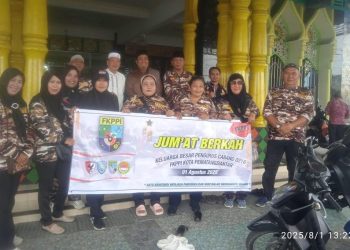 KB FKPPI Kota Pematangsiantar Gelar Jum’at Berkah, Salurkan Ratusan Kotak Makanan Di Masjid Al-Ikhlas