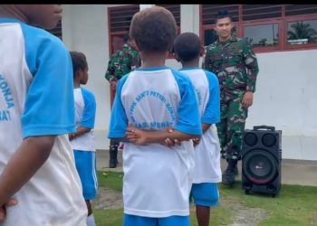Yonif 763/SBA Latih PBB Siswa SD dan PAUD di Kampung Konja