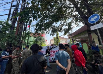 Diduga Korupsi Pajak Reklame, Barak Desak Wali Kota Bekasi Pecat Kepala Bapenda