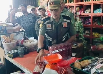 Razia Gabungan Rokok Ilegal, Baron Harahap Meminta Jangan Hanya Pedagang, APH Harus Usut Juga Pemasoknya
