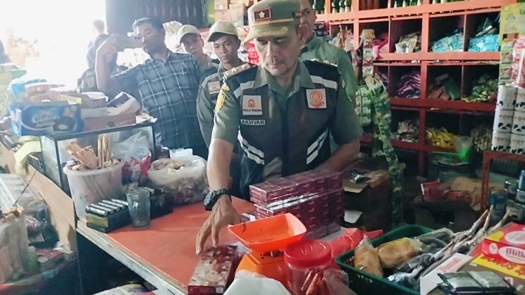 Razia Gabungan Rokok Ilegal, Baron Harahap Meminta Jangan Hanya Pedagang, APH Harus Usut Juga Pemasoknya