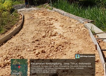 Warga Keluhkan! Diduga Proyek Desa Komis Sarat Masalah: Jalan Tipis, MCK Rawan Ambruk, dan Minim Transparansi