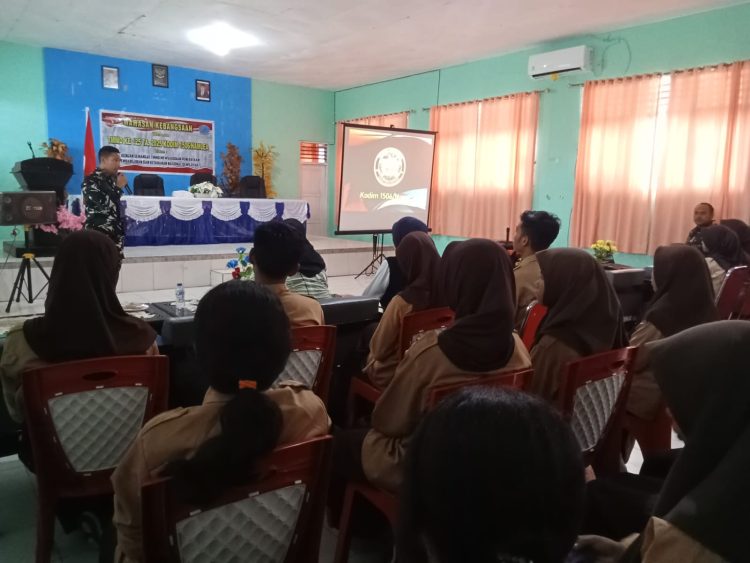 TMMD 125 Kodim 1506/Namlea Tanamkan Wawasan Kebangsaan ke Siswa SMA di Buru Selatan