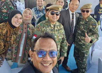 Trinovi Khairani Sitorus Saksikan Upacara Gelar Pasukan Operasional dan Kehormatan Militer di Batujajar