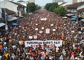 Ribuan Warga Tuntut Bupati Pati Dicopot, Sekjen Gerindra: Kebijakan Jangan Tambah Beban Warga