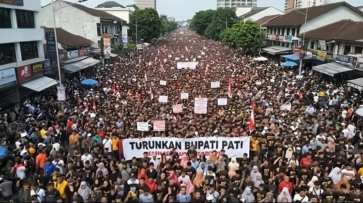 Ribuan Warga Tuntut Bupati Pati Dicopot, Sekjen Gerindra: Kebijakan Jangan Tambah Beban Warga