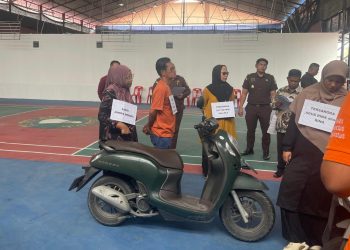 Keluarga Korban Protes Rekonstruksi Kasus Penganiayaan yang Diduga Direkayasa, Desak Keadilan Hakiki