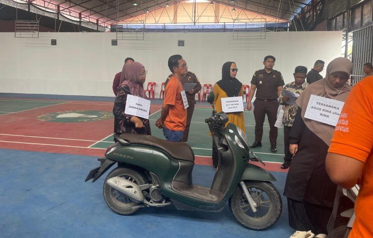 Keluarga Korban Protes Rekonstruksi Kasus Penganiayaan yang Diduga Direkayasa, Desak Keadilan Hakiki