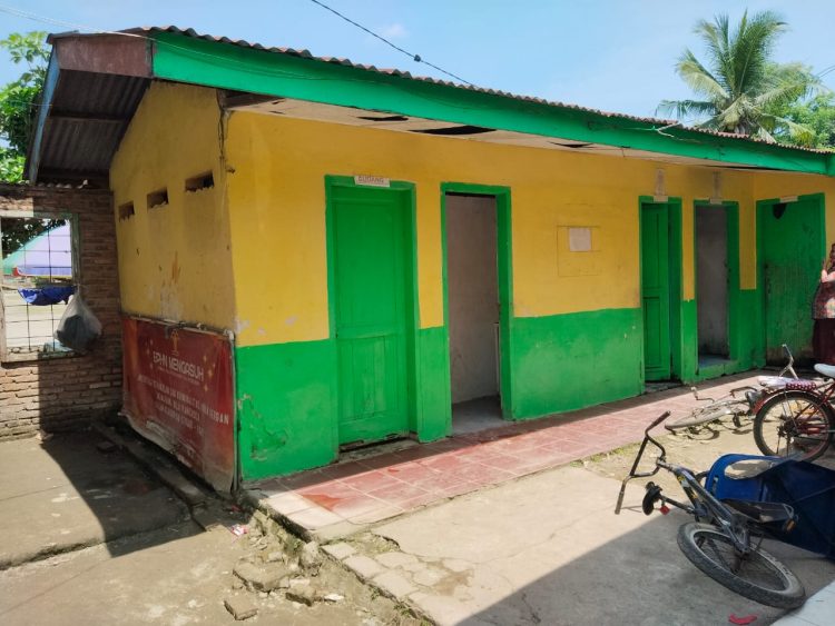 Kasek SDN 104317 Akui Kamar Mandi Sudah Puluhan Tahun Tak Dapat Bantuan Rehab