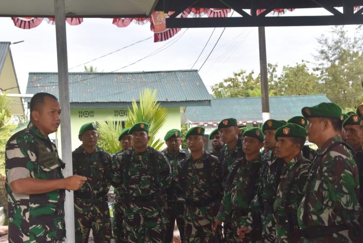 Usai Upacara Bendera, Dandim 1710/Mimika Tekankan Disiplin dan Loyalitas Prajurit