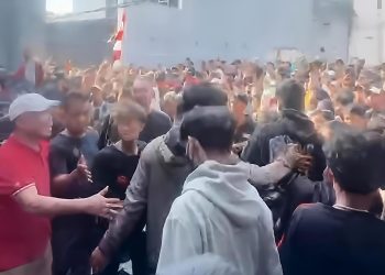 Breaking News ! Rumah Ahmad Sahroni Dikepung Massa