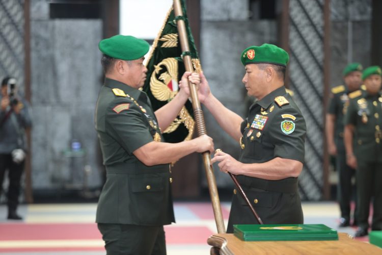 Kasad Pimpin Sertijab Pangdam III/Siliwangi, Gubernur Akmil hingga Dansecapa AD