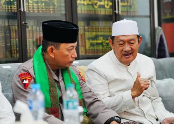 Kapolri Temui Gus Ubed di Ponpes Langitan Jatim, Jaga Silaturahmi dengan Ulama