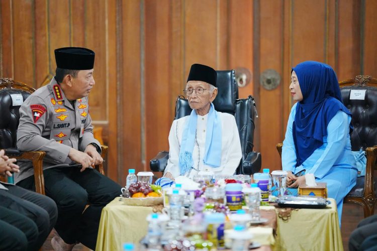 Kapolri Silaturahmi ke Ponpes Shiddiqiyyah, Perkuat Sinergi Ulama-Polri dalam Merawat Persatuan Bangsa