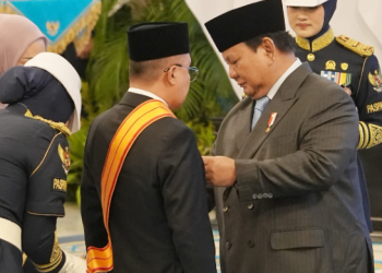Waka DPR RI Dasco Terima Tanda Kehormatan Bintang Republik Indonesia Utama dari Prabowo