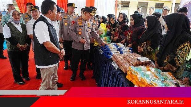 Kapolri Tinjau GPM di Kalbar: 310,25 Ton Beras SPHP Telah Polri Distribusikan