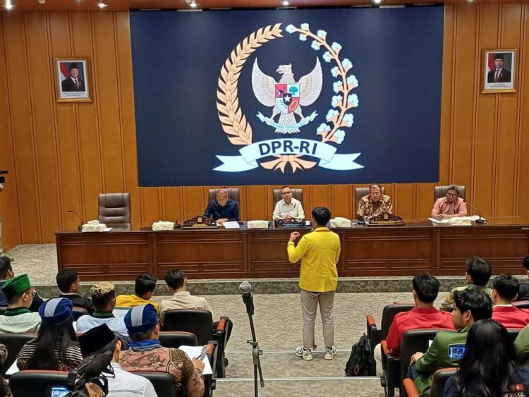 Elemen Mahasiswa Sampaikan Aspirasi ke Pimpinan DPR RI, Soal RUU Perampasan Aset dan Tindakan Represif Aparat