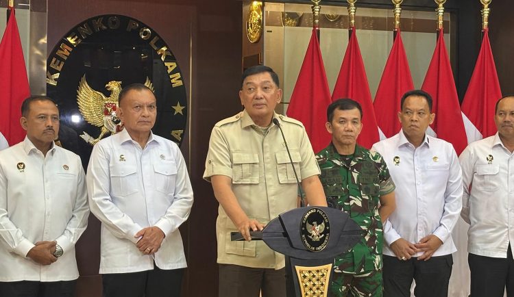 Ditunjuk Prabowo Jadi Menko Polkam Ad Interim, Sjafrie Jamin Kondisi Nasional Aman