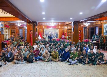 Menhan Sjafrie: Presiden Prabowo Akan Selalu Bersama Rakyat, Mari Jaga Persatuan!