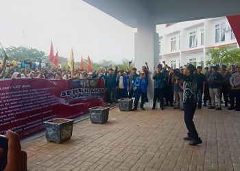 Unjukrasa Cipayung Plus Desak DPRD Tapsel: Copot Kapolri, Sahkan UU Rampas Aset Korupsi