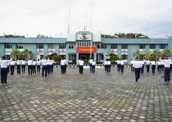 Denmako Pasmar 3 Laksanakan Senam SKJ 88 untuk Jaga Kebugaran Prajurit