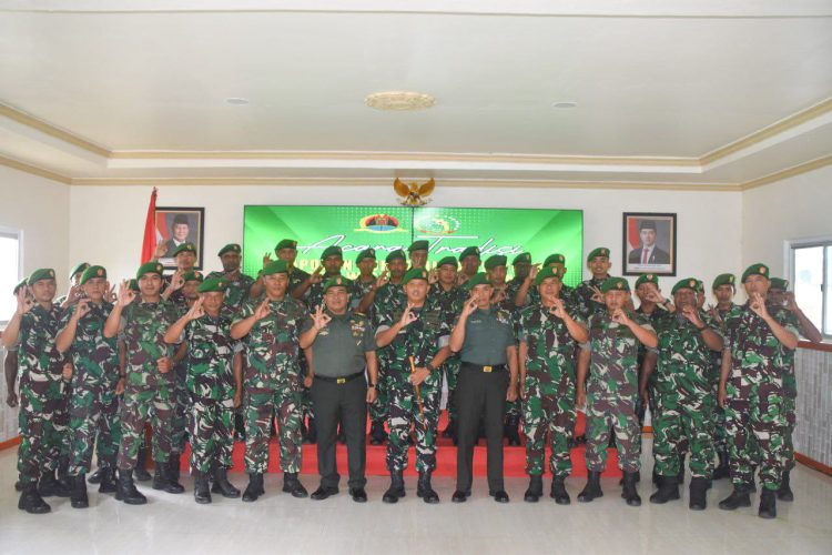 Dandim 1710/Mimika Pimpin Tradisi Korps Pindah Satuan dan Purna Tugas Prajurit