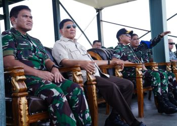 Panglima TNI Dampingi Menhan RI Tinjau Latihan Puncak Super Garuda Shield 2025 di Baturaja