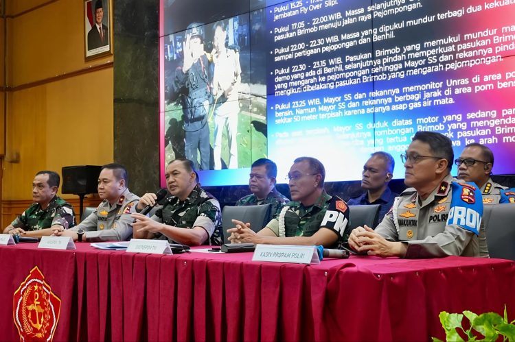 Kapuspen TNI Bongkar Fakta Hoax: TNI Tegaskan Bukan Provokator Demo