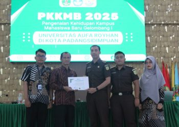 UNAR dan Kejari Padangsidimpuan Sosialisasikan Antikorupsi di Hadapan Mahasiswa Baru