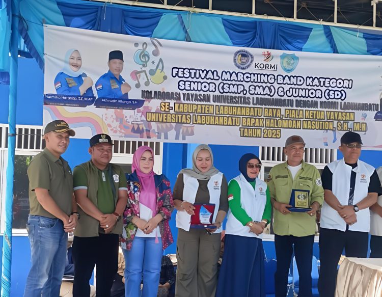 Wabup Jamri Buka Festival Marching Band Labuhanbatu Raya, Apresiasi Peran ULB dan KORMI