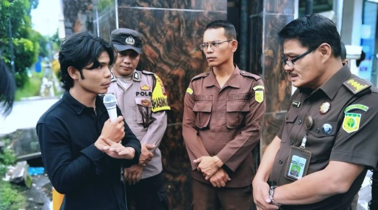 PERMAK Kembali Demo Kejati Sumut Desak Tangkap Mantan Pj Bupati Langkat Kasus Smartboard