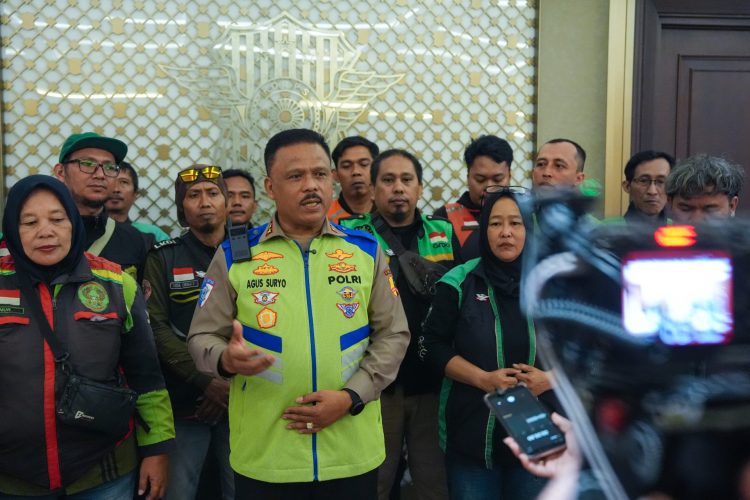 Polantas Menyapa Bersama Ojol, Kakorlantas Polri: Keselamatan Lalin di Jalan Raya yang Utama