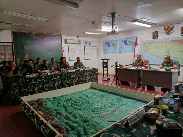Danrem PVB Tinjau Pengamanan PTFI di Dampingi Dandim Mimika