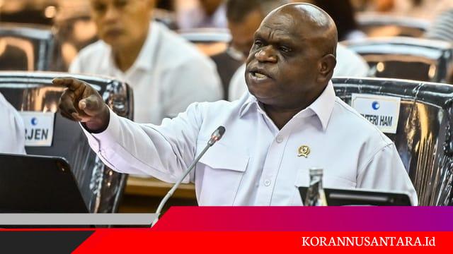 Menteri HAM Pigai Usulkan Ada Tempat Khusus di DPR RI untuk Demonstrasi