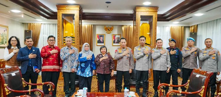 Terima Audiensi Komnas HAM, Kapolri Ajak Aktif Awasi Pengamanan Demonstrasi
