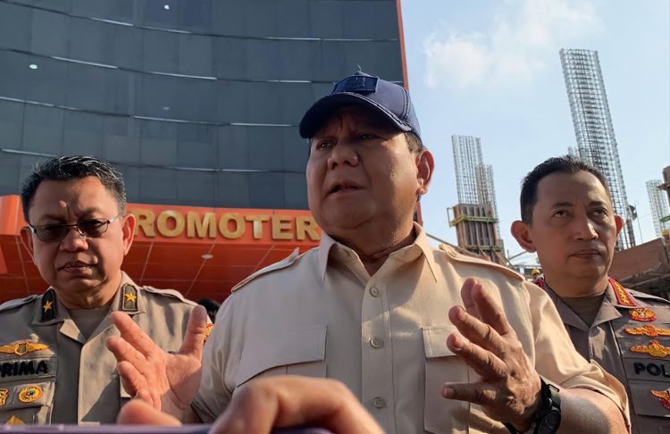 Prabowo: Demi Allah Saya Tak akan Mundur, Saya Berjuang Bersama Rakyat Akan Brantas Koruptor dan Mafia