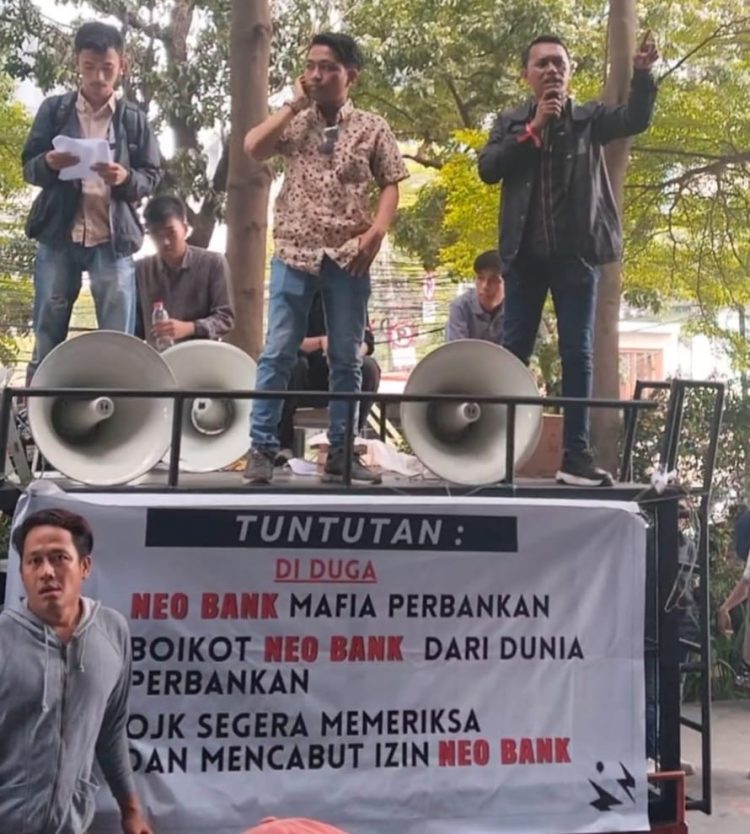 Neo Bank Jakarta di Geruduk dan Dikepung Massa Demonstran Diduga Ada Mafia
