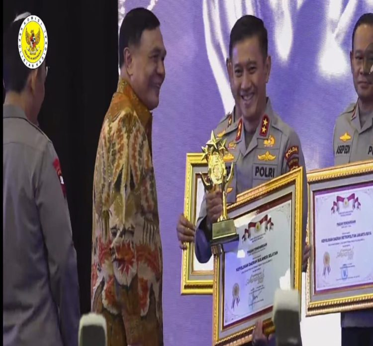 kapolda SulSel Irjen Pol.Drs.Rusdi Hartono, Senantiasa Tekankan Pentingnya Profesionalitas, Etika Pelayanan Publik