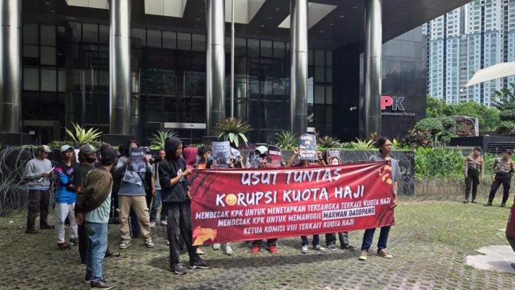 Kasus Kuota Haji Memanas, Massa Serukan KPK Periksa “Marwan Dasopang”