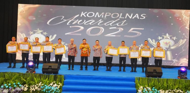 Hadiri Kompolnas Award 2025, Kapolri Tegaskan Polri Tak Antikritik