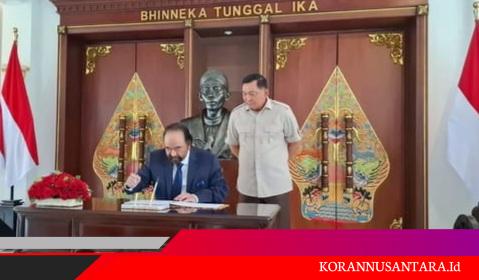 Ketum NasDem Surya Paloh Temui Menhan Sjafrie, Bahas Apa?